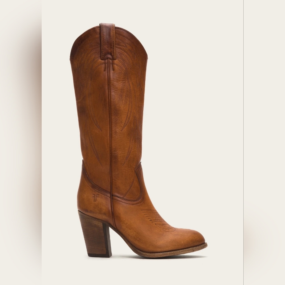 Frye high heeled cow girl boots!